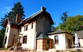Le Manoir Sur La Roche, 74, Impasse Du Manoir, 71520 Navour Sur Grosne D121